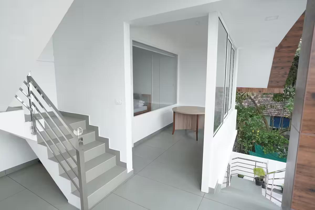 Sea Breeze Gold Room x Solis Nature