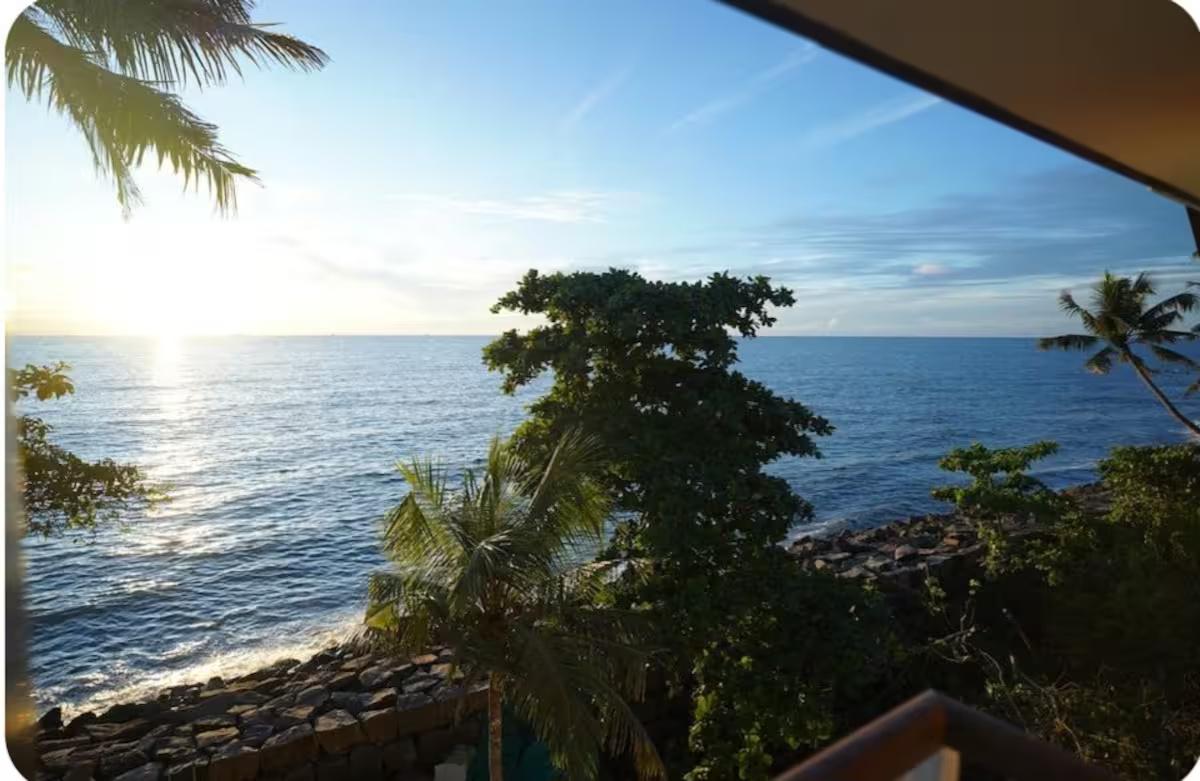 Sea Breeze Gold Room x Solis Nature