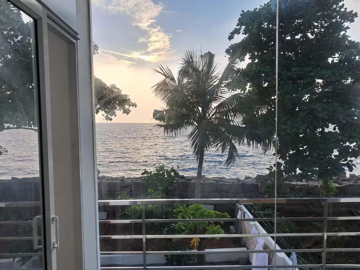 Sea Breeze Gold Room x Solis Nature