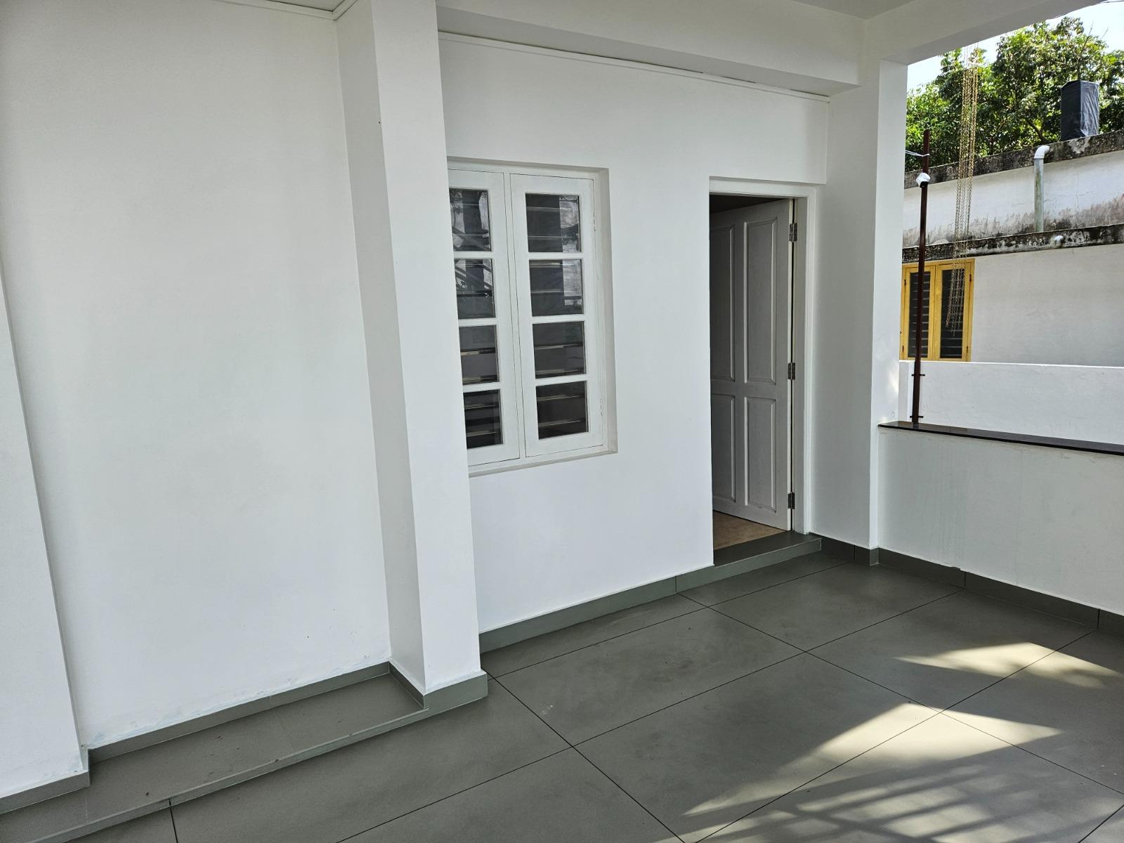 Sea Breeze Standard Room x Solis Nature