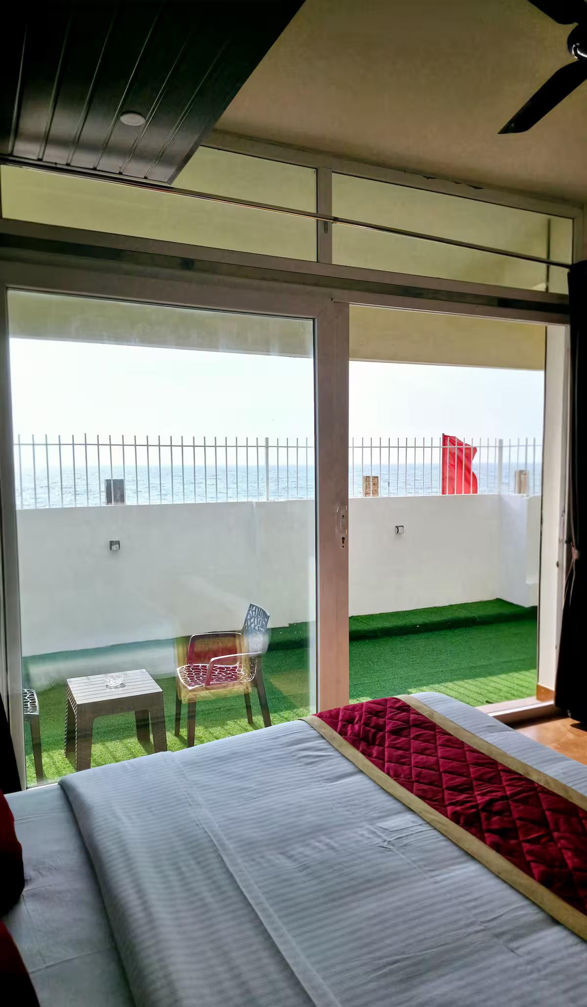 The Cabana Beachfront Villa Rooms x Solis Nature