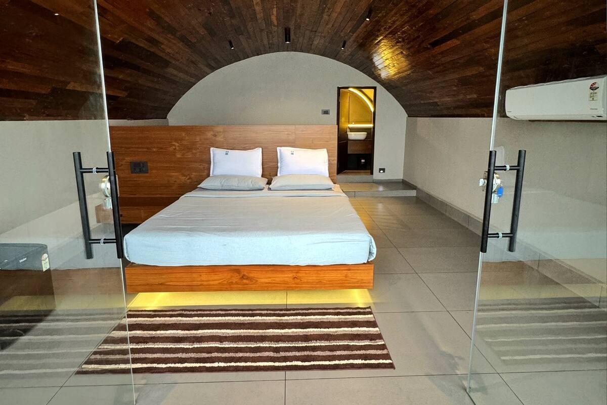 Tira Beach Resort - Wave A x Solis Nature