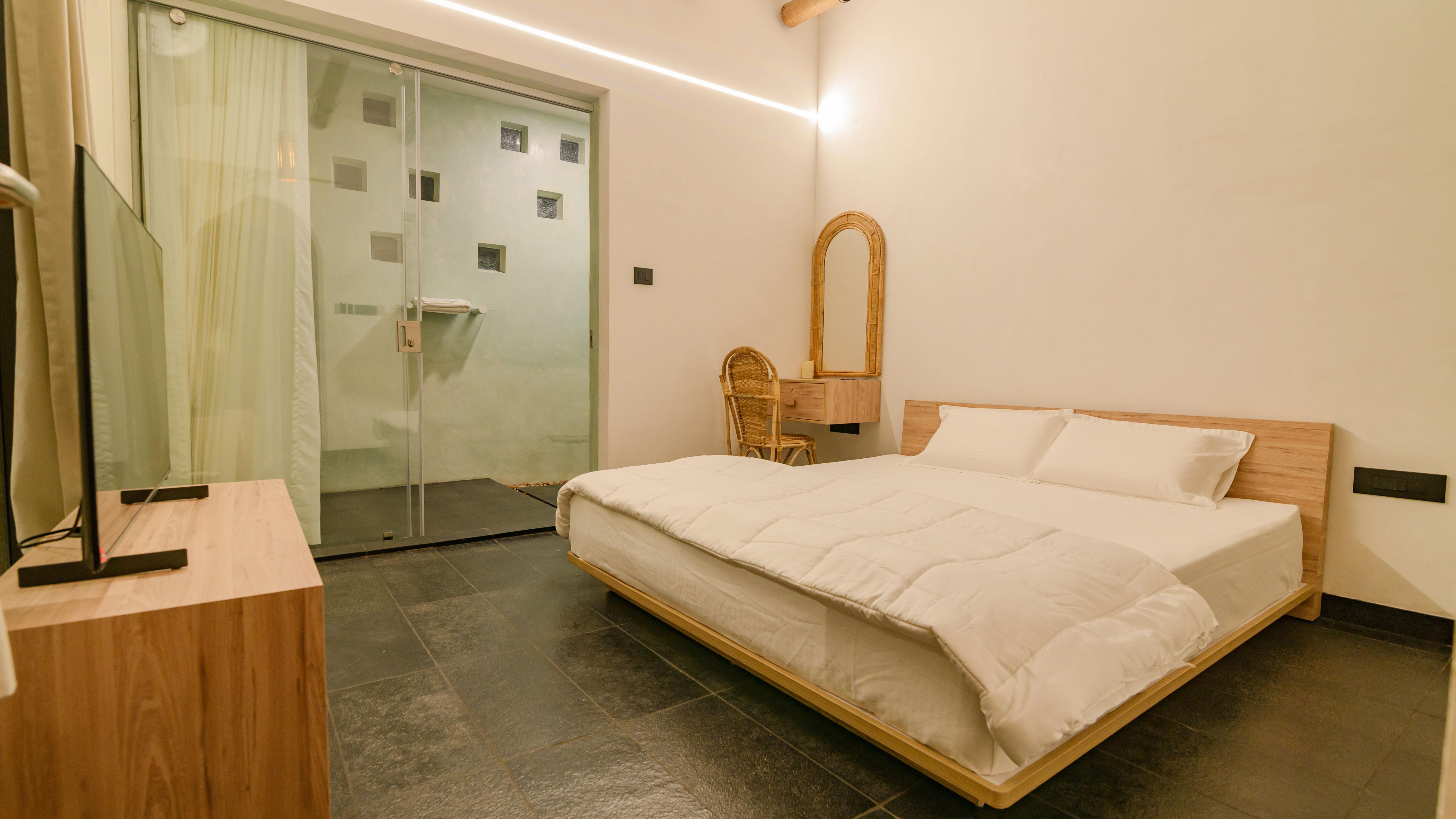 Thira Beachhome x Solis Nature