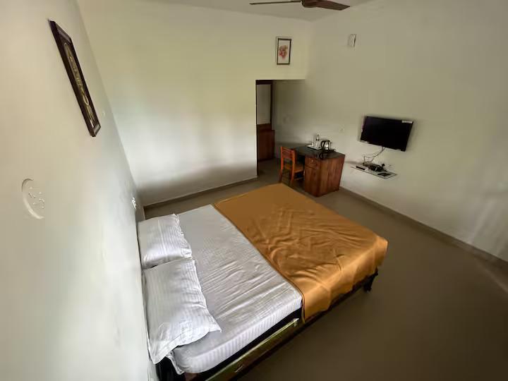 Thumpayil Hills Plantation Homestay x Solis Nature