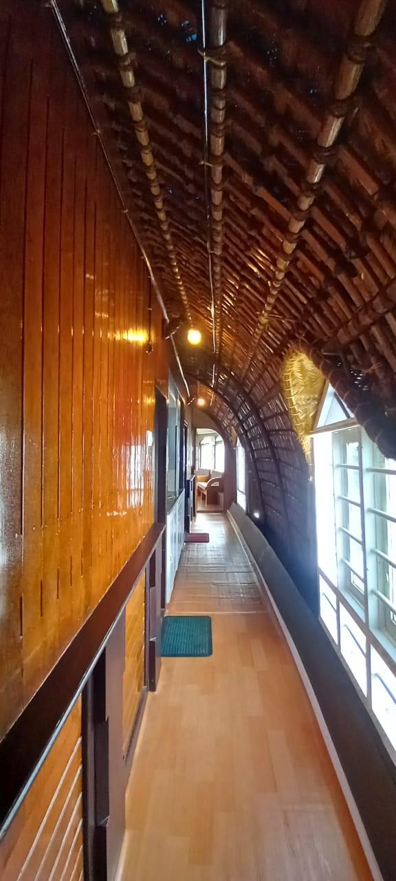 2 rooms by Nohark Houseboats x Solis Nature