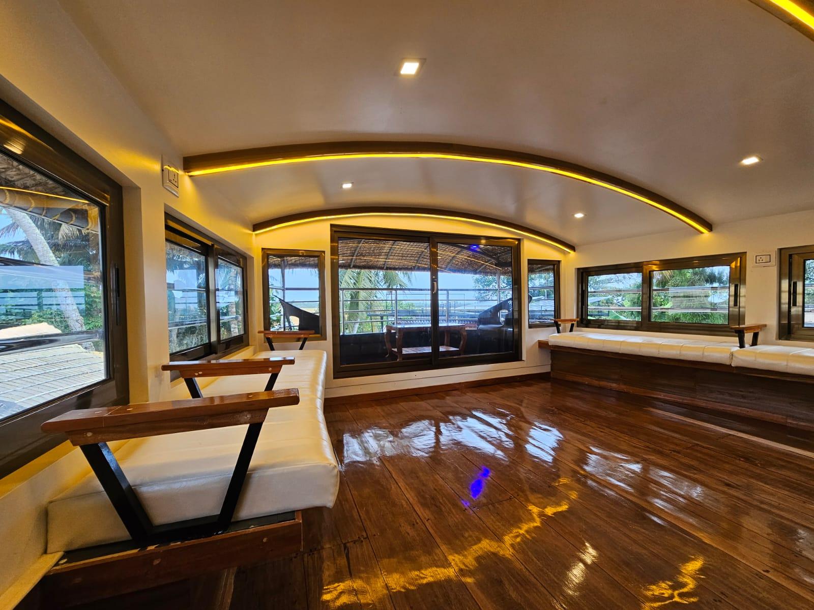 3 rooms Ebenezer by Nohark Houseboats x Solis Nature