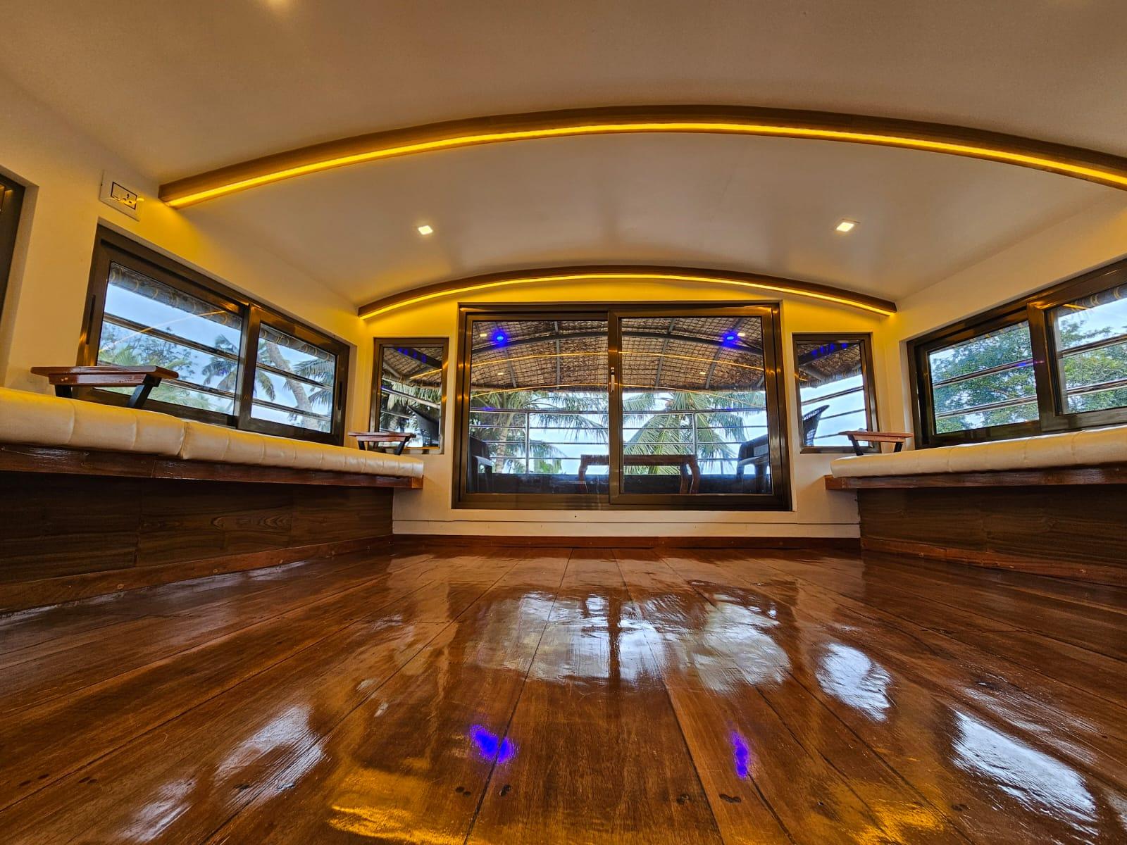 3 rooms Ebenezer by Nohark Houseboats x Solis Nature