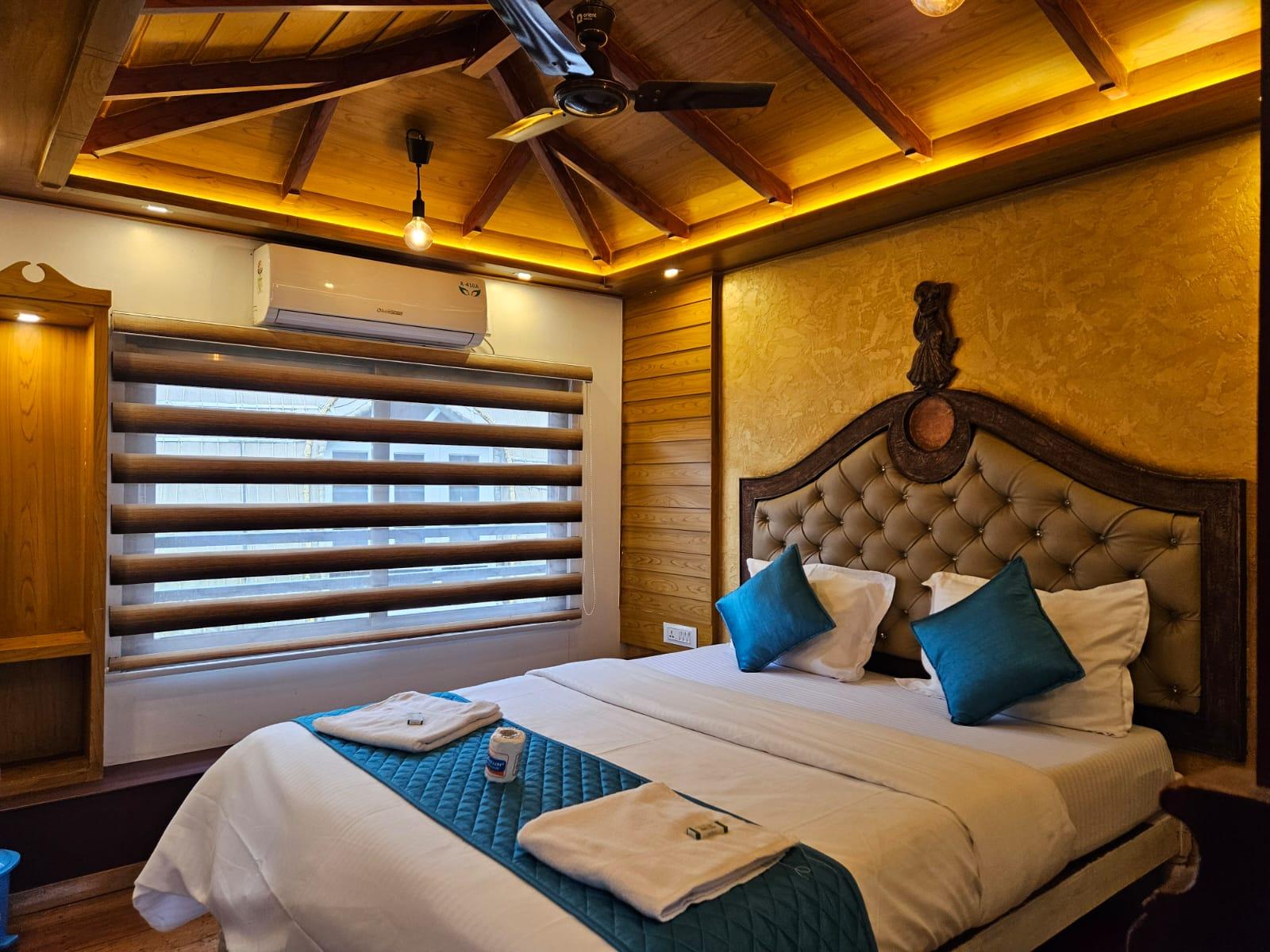 3 rooms Ebenezer by Nohark Houseboats x Solis Nature