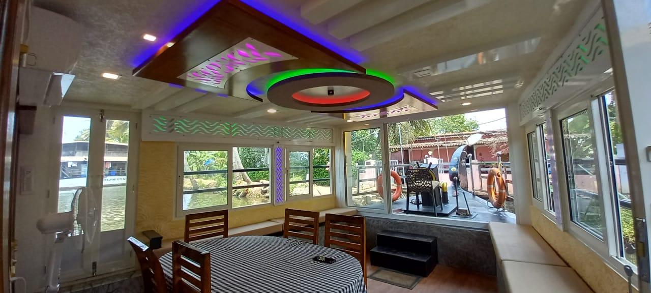 4 rooms Seagull by Nohark Houseboats x Solis Nature