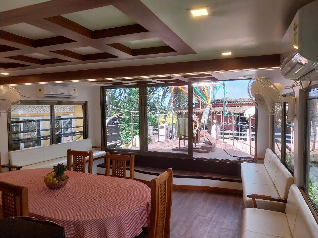 4 rooms Seagull by Nohark Houseboats x Solis Nature