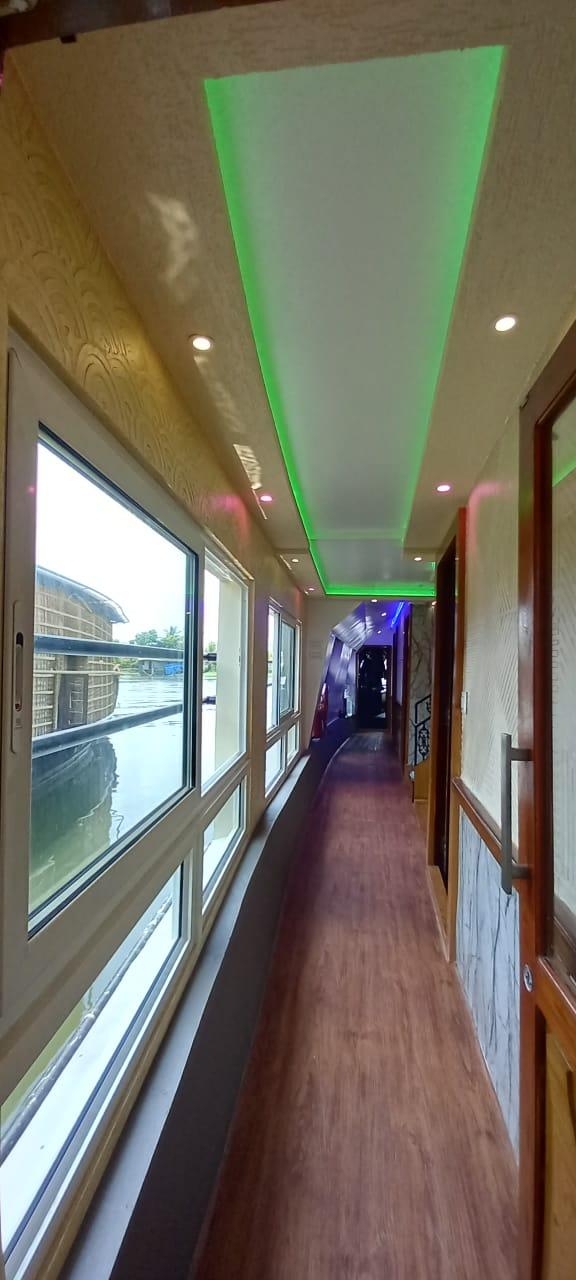 4 rooms Seagull by Nohark Houseboats x Solis Nature