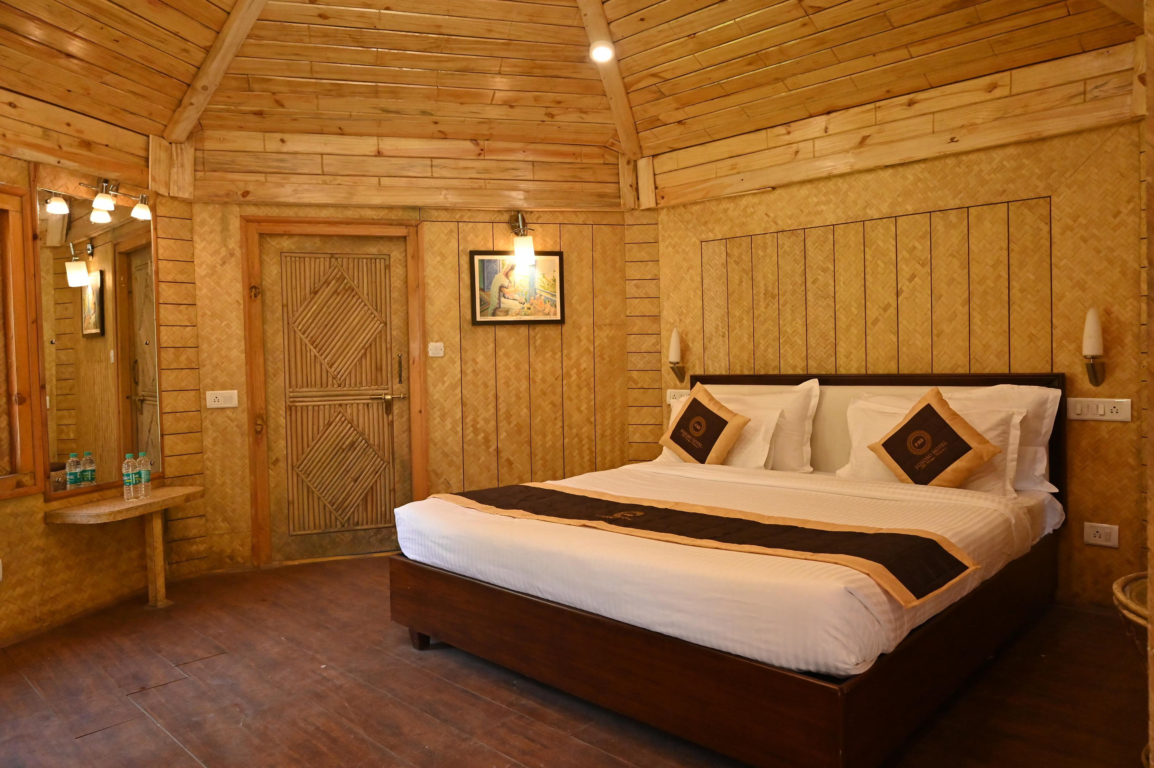 Foxoso Misty Oaks Resort x Solis Nature