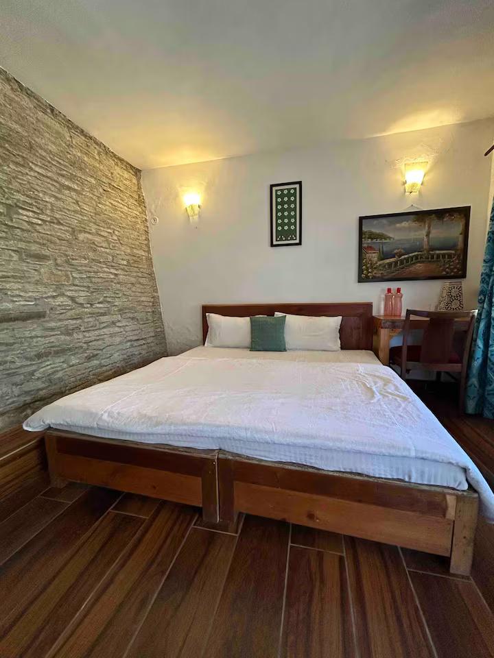Artist’s Studio Homestay in Mukteshwar x Solis Nature