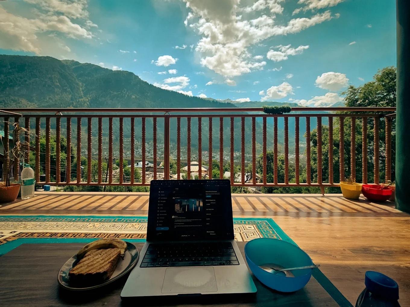 The Pineapple Home x Solis Nature