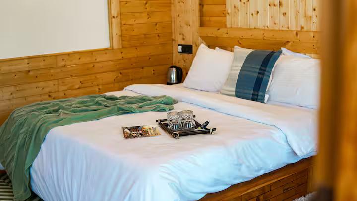 Plush Room with Orchard View x Solis Nature