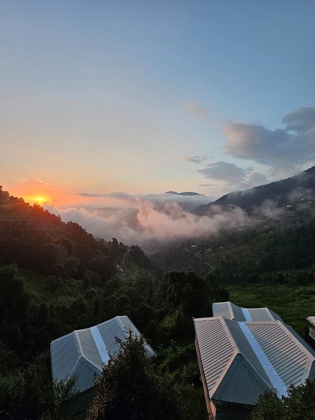 Moksham Himalayan campsite x Solis Nature