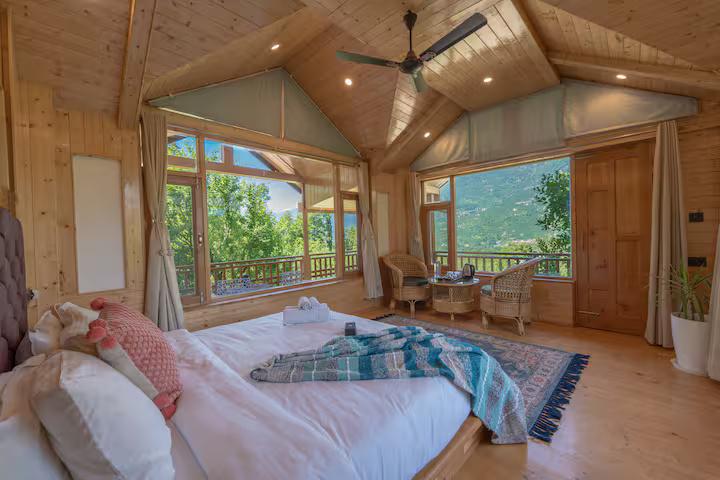 Balcony Room with Swing and Endless View x Solis Nature