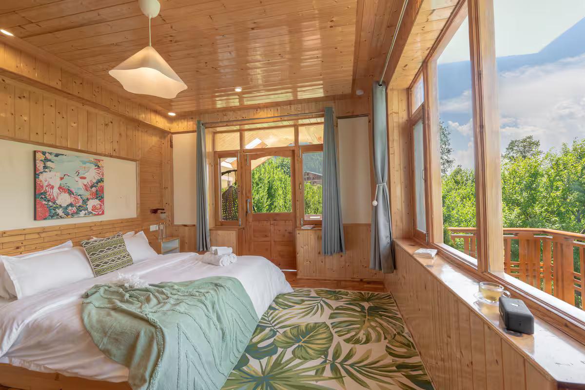 Rare Find : 3-Room with Living Area x Solis Nature