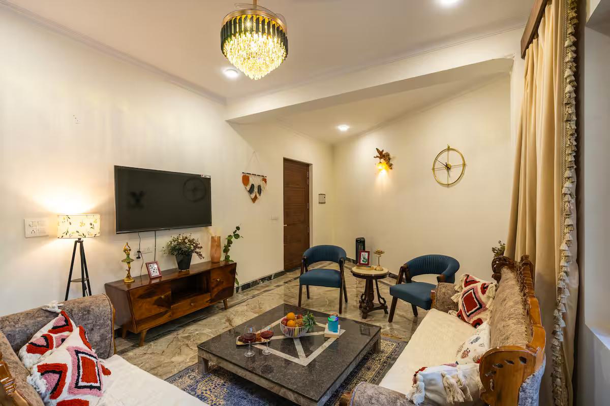 Mountain Views, Meals & More|Near Kasauli x Solis Nature