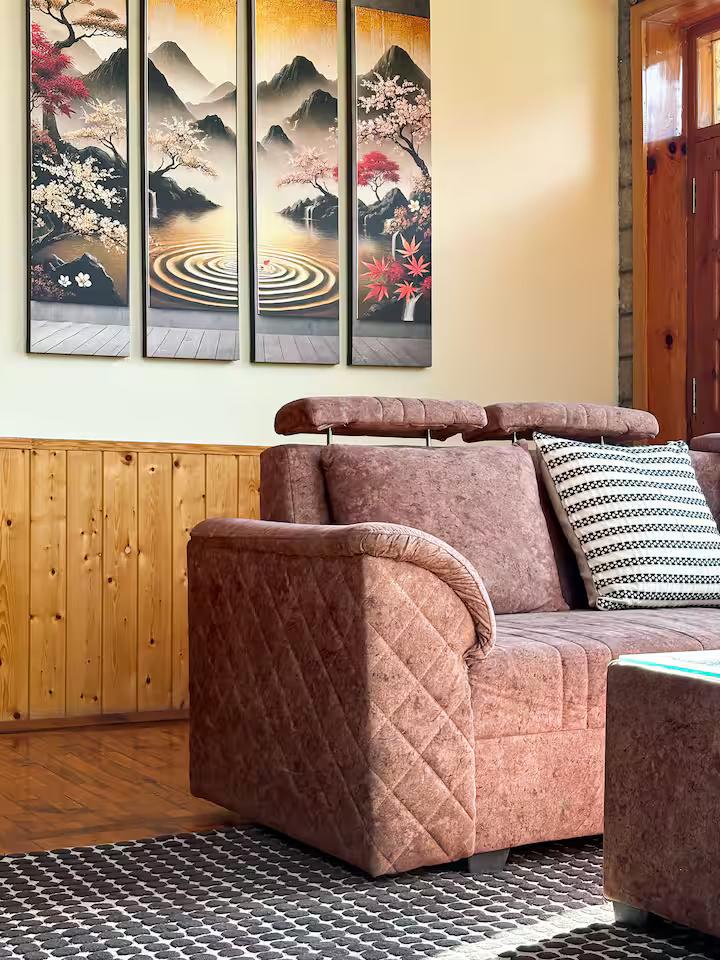 Signature Room with Panoramic Window x Solis Nature