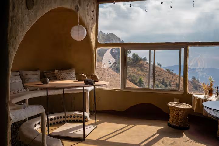 Posh MUDroom in an Art residency x Solis Nature