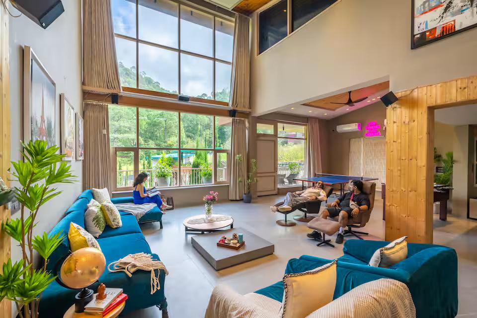 The Vivaak Pine Hills Villa, Near Kasauli x Solis Nature