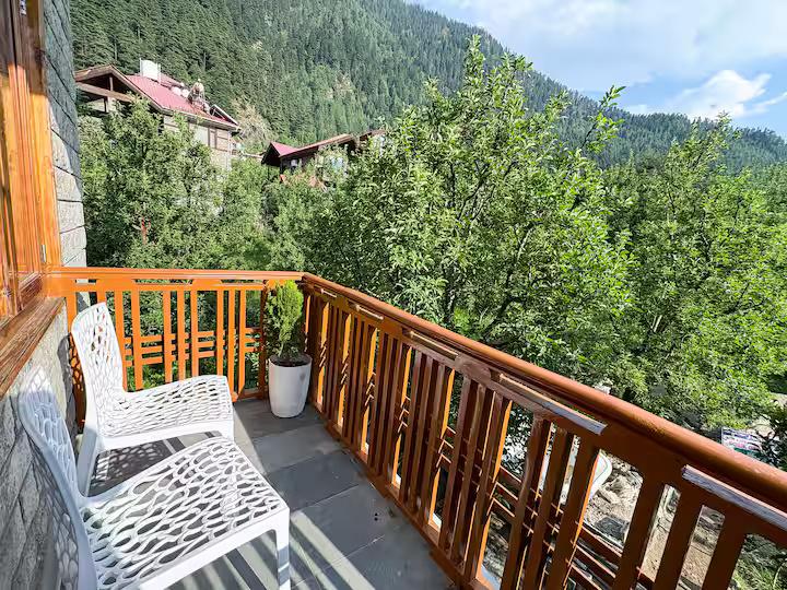 Rustic Stone Room with Balcony x Solis Nature
