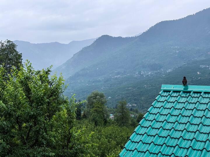 Rustic Stone Room with Balcony x Solis Nature