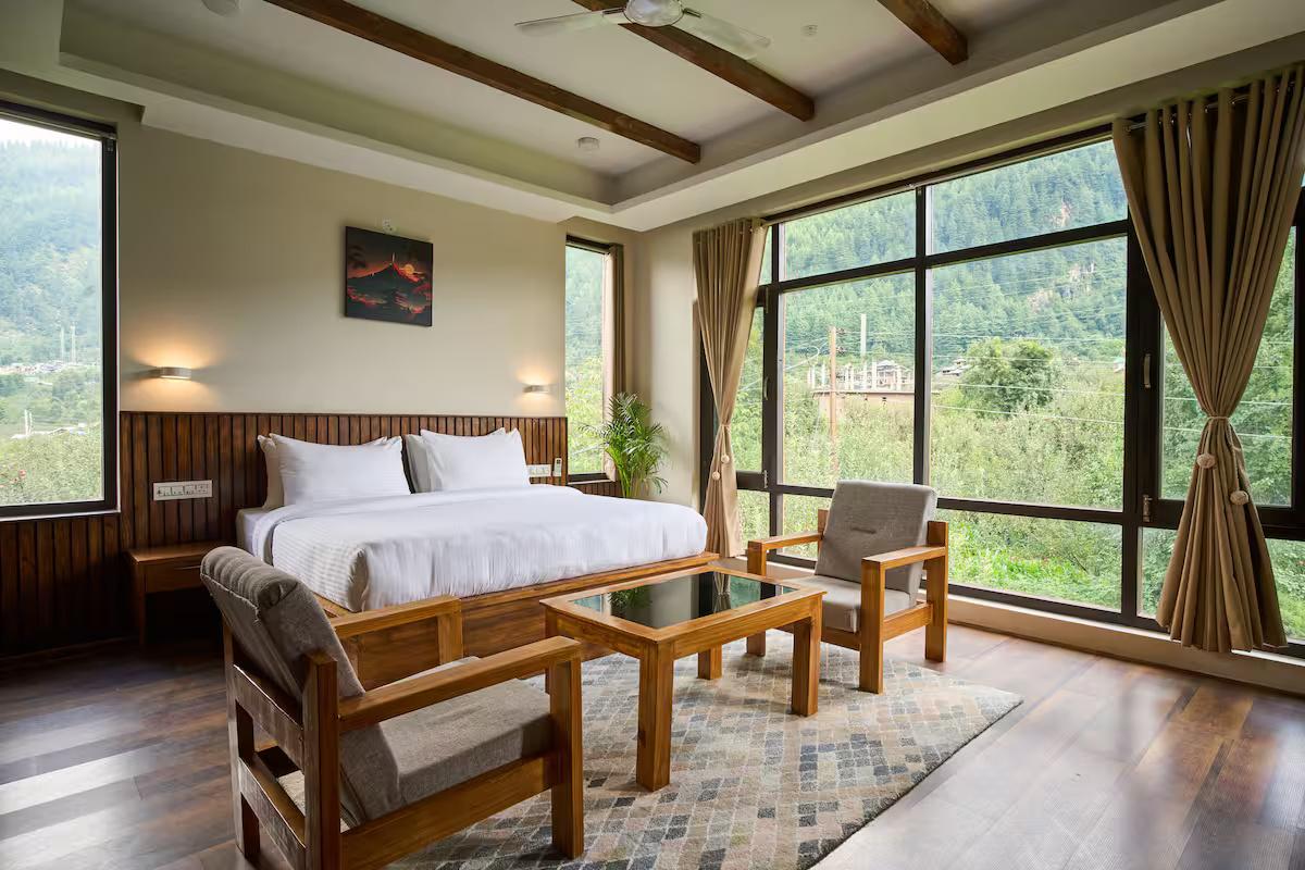 3 Luxurious Room in a Villa x Solis Nature