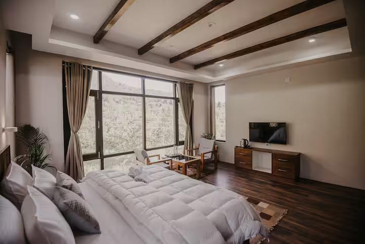 3 Luxurious Room in a Villa x Solis Nature