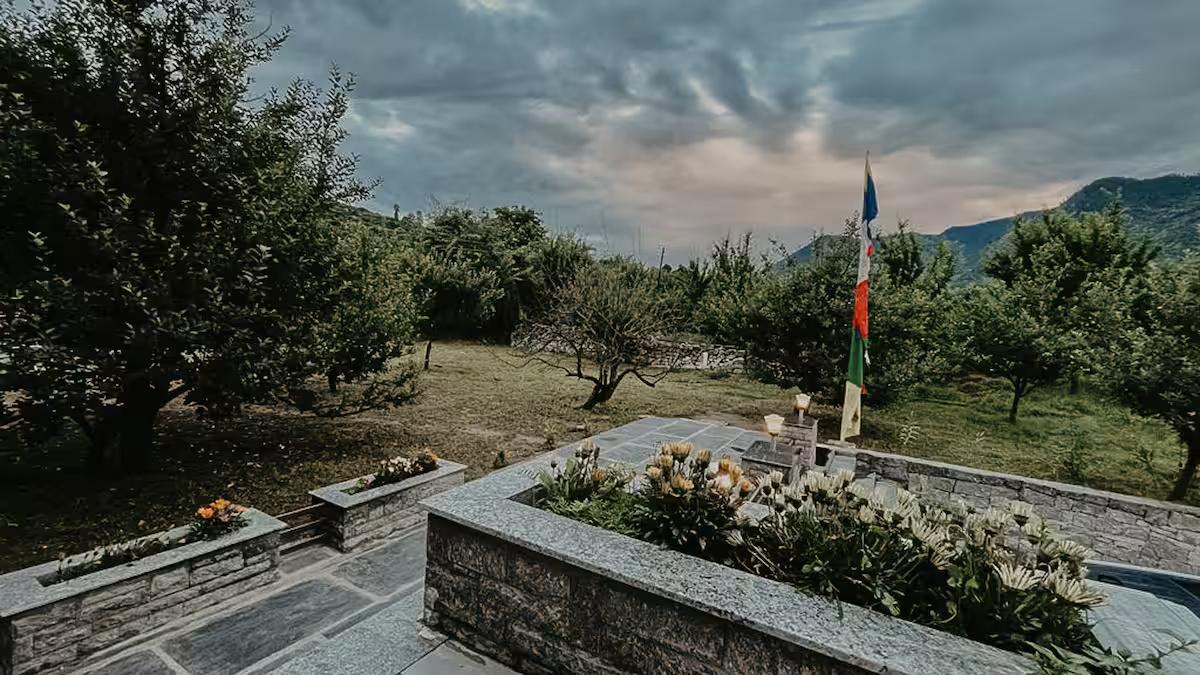 2 Luxurious Room with Balcony and Bathtu x Solis Nature