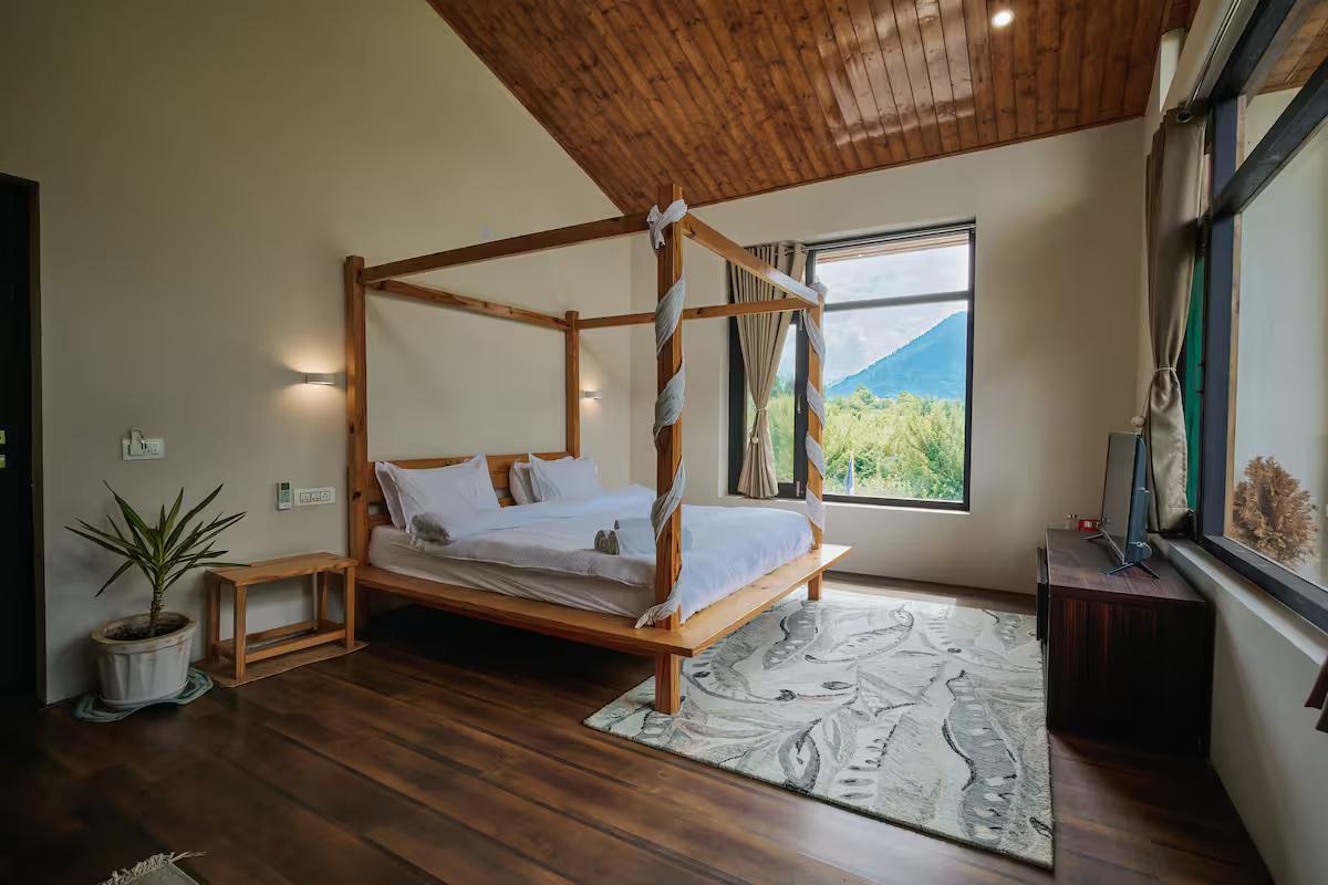 2 Luxurious Room with Balcony and Bathtu x Solis Nature