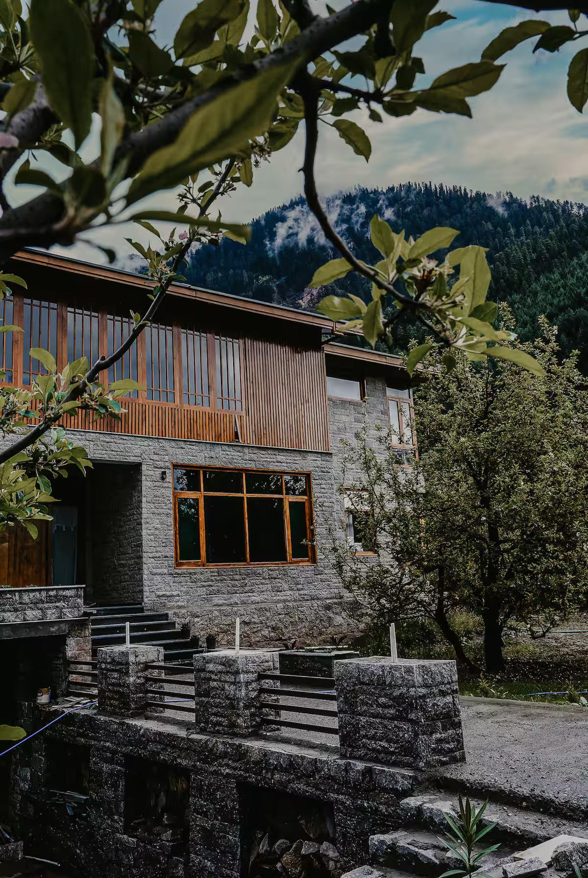 Most Affordable Luxurious Room in Villa x Solis Nature