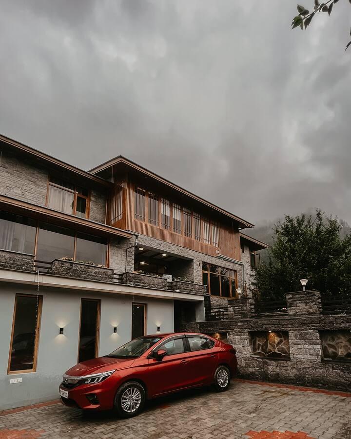 The most unique panoramic room in Manali x Solis Nature