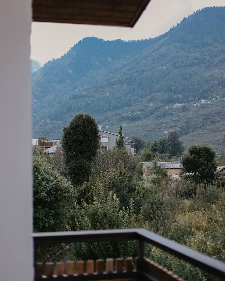 The most unique panoramic room in Manali x Solis Nature
