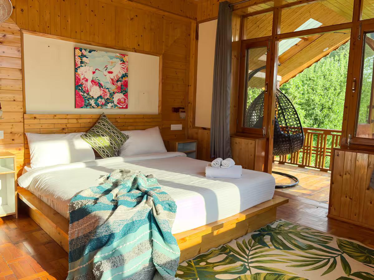 Master Bedroom with Private Deck, Swing x Solis Nature