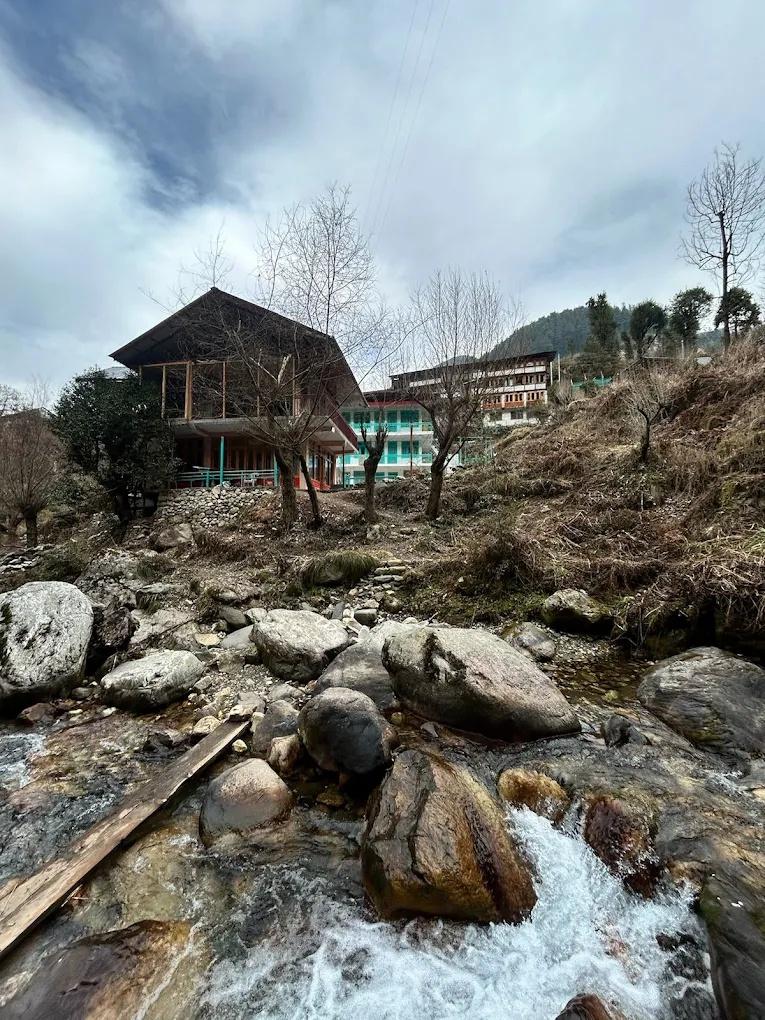 MeMooners x Solis Nature