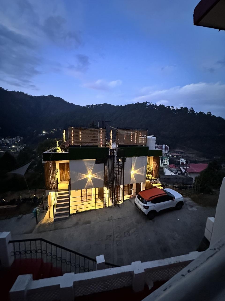 4BHK Mountaintop Escape x Solis Nature