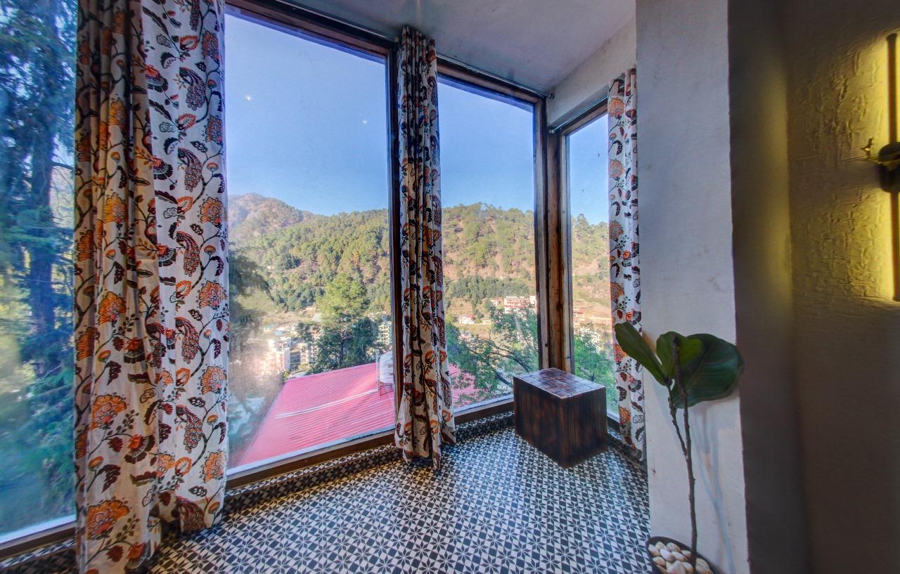 4BHK Mountaintop Escape x Solis Nature