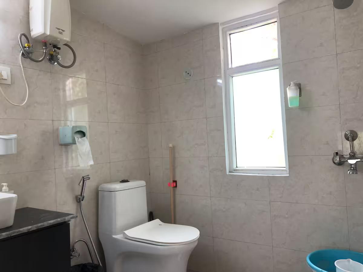 Room with Pool in Noida (NCR) x Solis Nature