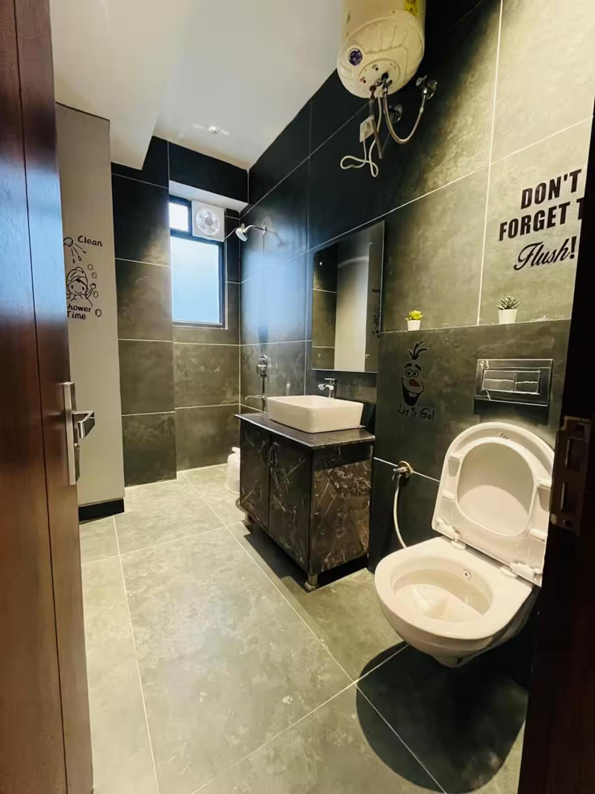 Nirvaan Cove: Scenic 2bhk Valley View x Solis Nature