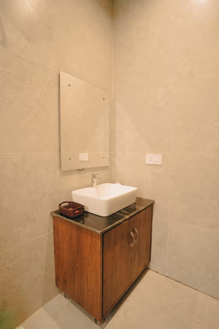 Tatva: Scenic 2 BR x Solis Nature