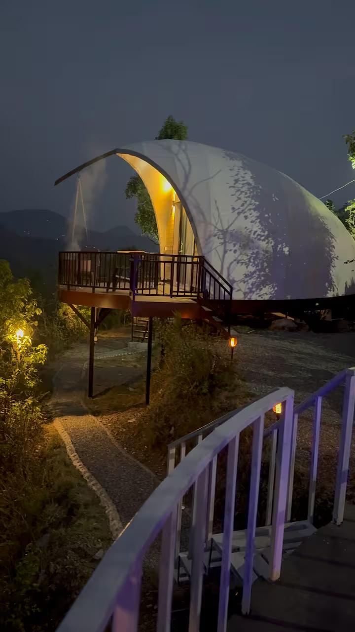 Cocoon house at Naukuchiatal x Solis Nature