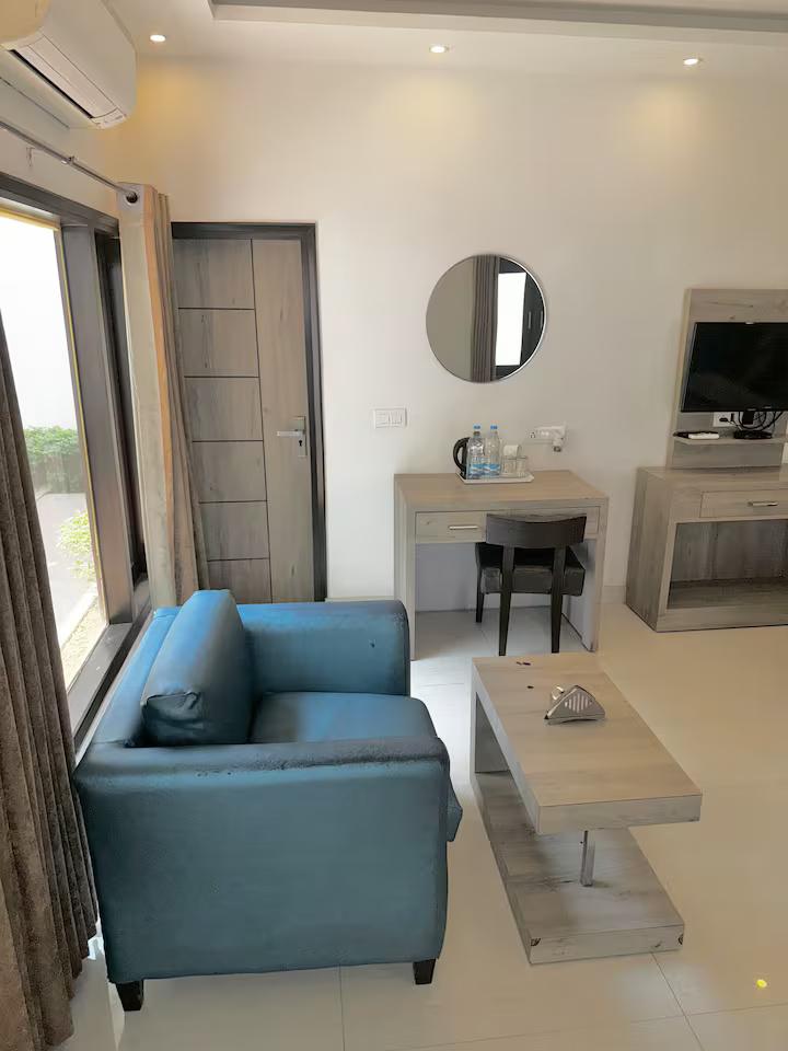 R Cottage Studio Apartments (NCR) x Solis Nature