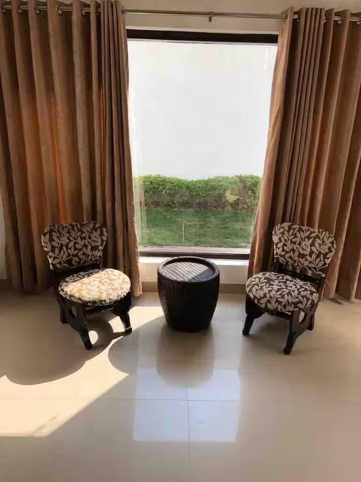 R Cottage Studio Apartments (NCR) x Solis Nature