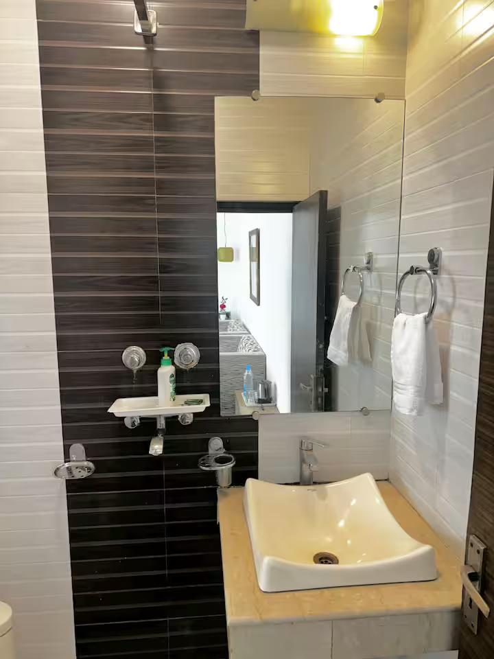 R Cottage Studio Apartments (NCR) x Solis Nature