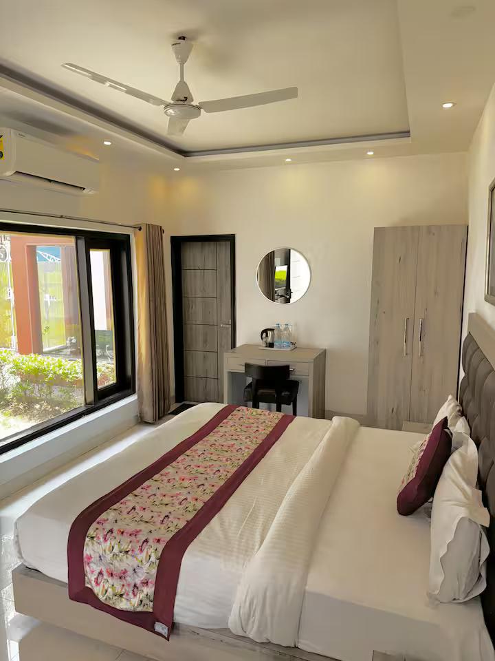 R Cottage Studio Apartments (NCR) x Solis Nature