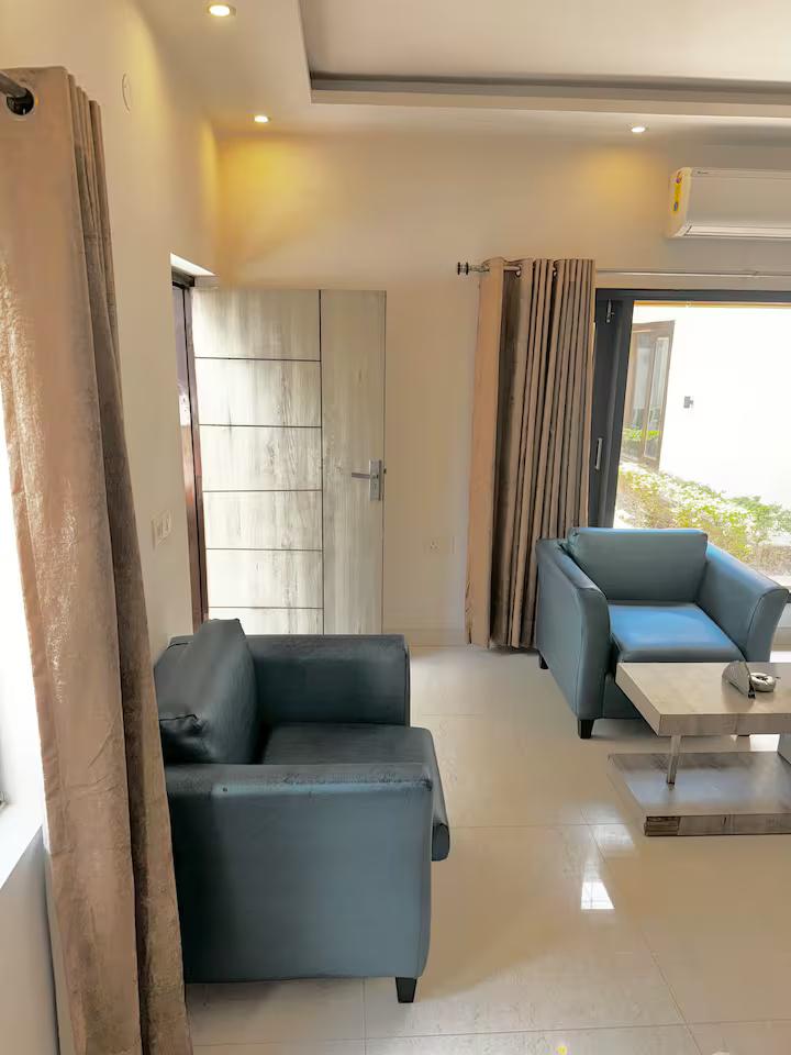 R Cottage Studio Apartments (NCR) x Solis Nature