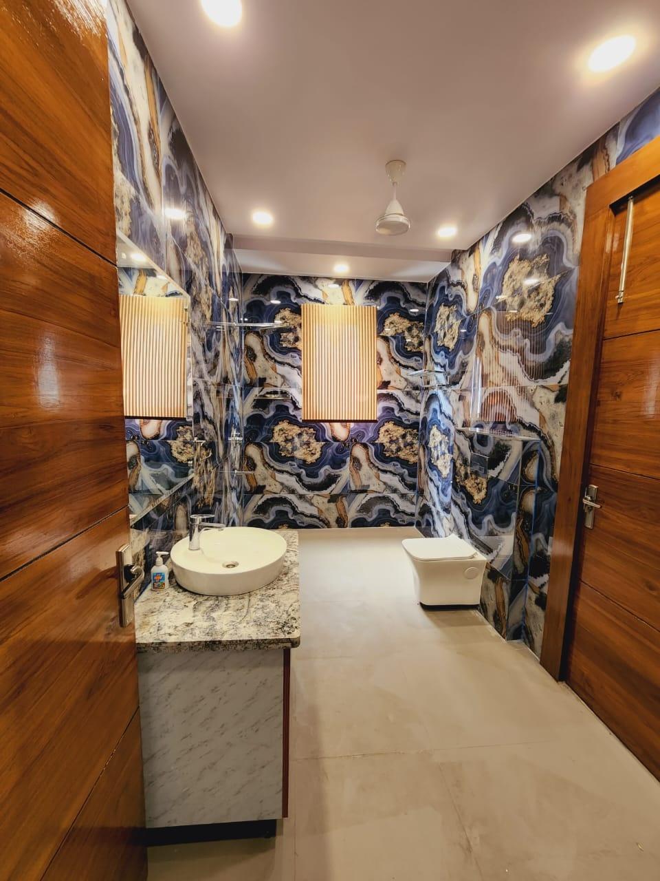 White House (NCR) x Solis Nature