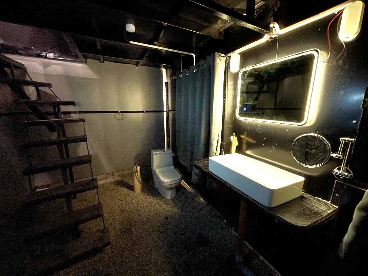 Cocoon house at Naukuchiatal x Solis Nature